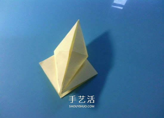 簡(jiǎn)單蜂鳥(niǎo)的折紙方法 手工折紙蜂鳥(niǎo)圖解教程 -  rpnrmr.com