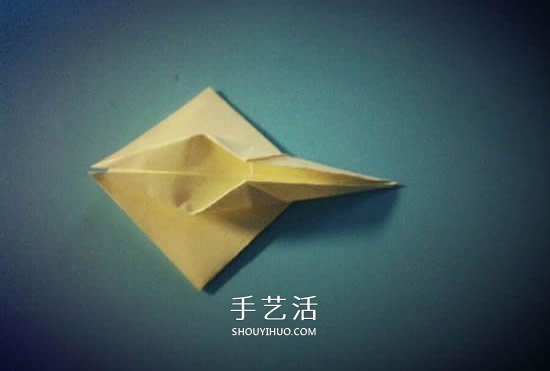 簡(jiǎn)單蜂鳥(niǎo)的折紙方法 手工折紙蜂鳥(niǎo)圖解教程 -  rpnrmr.com