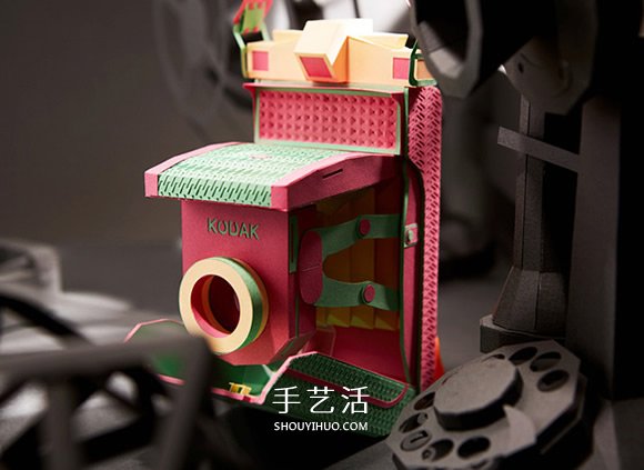 回歸底片時(shí)代！首爾藝術(shù)家打造1:1復(fù)古紙相機(jī) -  rpnrmr.com