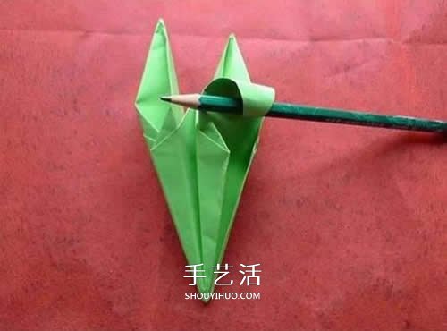手工折疊百合花圖解 簡(jiǎn)單紙百合的折法步驟 -  rpnrmr.com