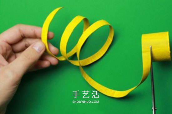 幼兒手工制作小蛇方法 卷紙筒廢物利用做小蛇 -  rpnrmr.com