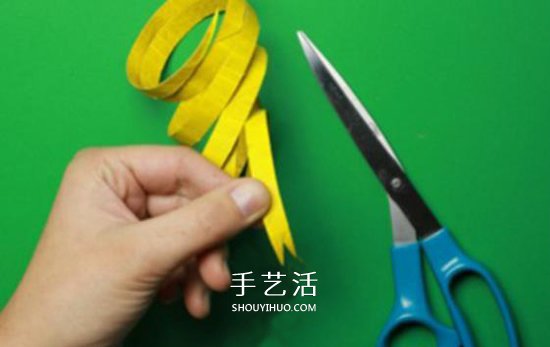 幼兒手工制作小蛇方法 卷紙筒廢物利用做小蛇 -  rpnrmr.com