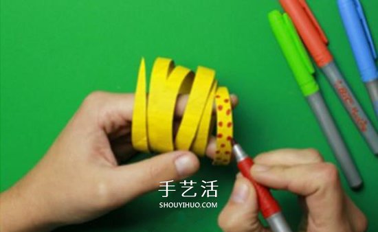 幼兒手工制作小蛇方法 卷紙筒廢物利用做小蛇 -  rpnrmr.com