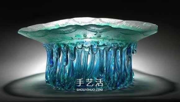 滴落的彩色玻璃雕塑 幻化成水母般的精采姿態(tài) -  rpnrmr.com