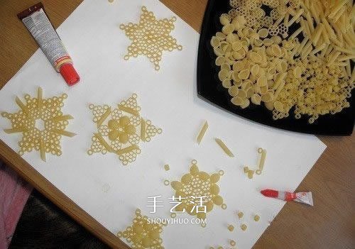 意大利面制作雪花掛飾 自制意大利面雪花方法 -  rpnrmr.com