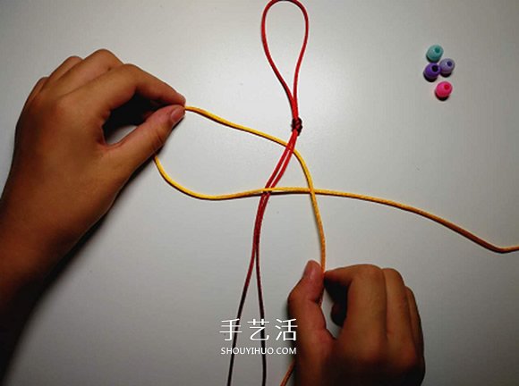 手工平結(jié)編法圖解教程 怎么編平結(jié)的方法步驟 -  rpnrmr.com