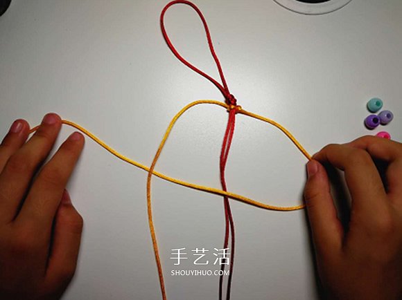 手工平結(jié)編法圖解教程 怎么編平結(jié)的方法步驟 -  rpnrmr.com