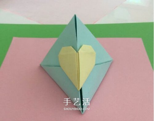 簡(jiǎn)單三角形紙盒的折法 帶愛(ài)心鎖的紙盒子折紙 -  rpnrmr.com