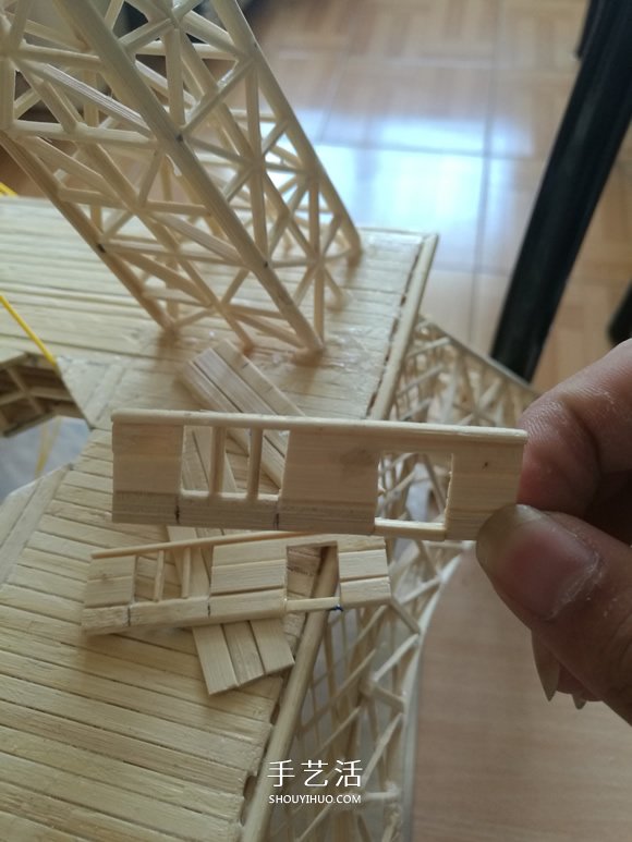 竹簽手工制作埃菲爾鐵塔模型的詳細(xì)圖解教程 -  rpnrmr.com