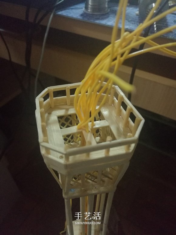 竹簽手工制作埃菲爾鐵塔模型的詳細(xì)圖解教程 -  rpnrmr.com