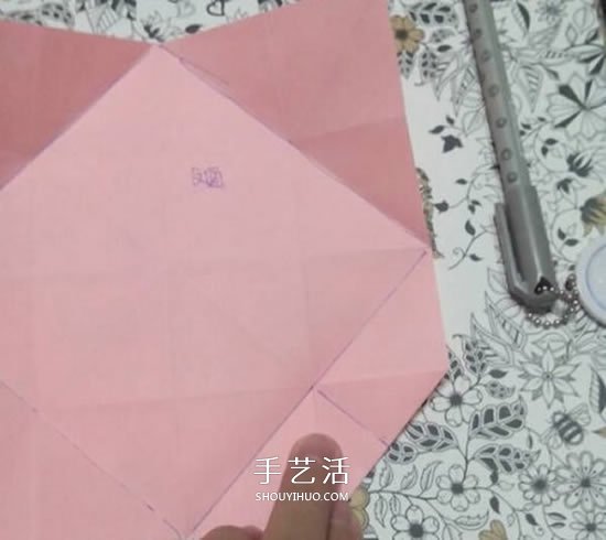 愛心相框怎么折圖解 帶心形四方相框的折法 -  rpnrmr.com