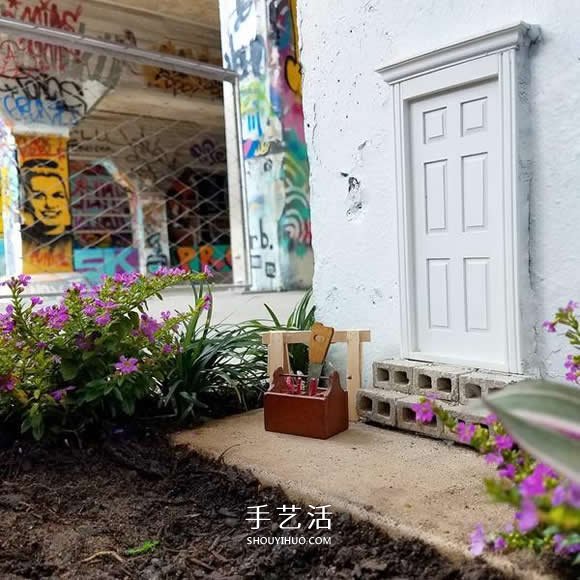 夢(mèng)游仙境般的神秘感 隱藏在墻角邊的小小門扉 -  rpnrmr.com