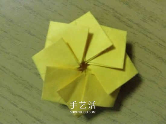 向日葵折紙步驟圖解 詳細(xì)折紙向日葵的方法 -  rpnrmr.com