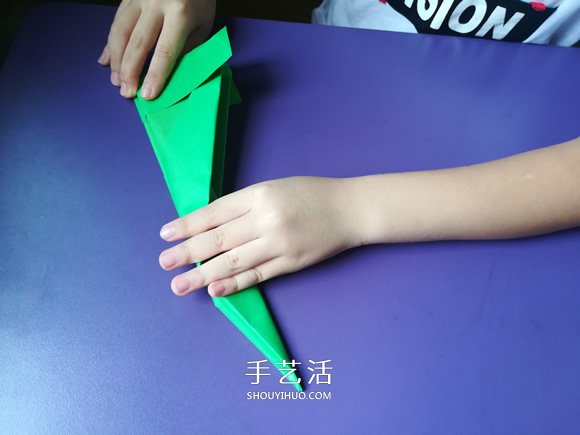 八歲小男孩的折紙分享 折紙戰(zhàn)斗機(jī)的圖解教程 -  rpnrmr.com