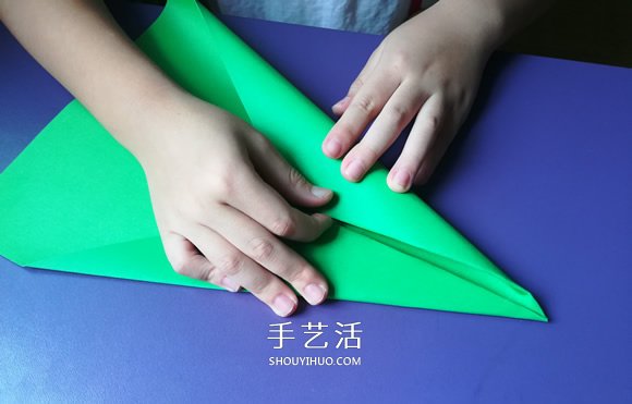 八歲小男孩的折紙分享 折紙戰(zhàn)斗機(jī)的圖解教程 -  rpnrmr.com