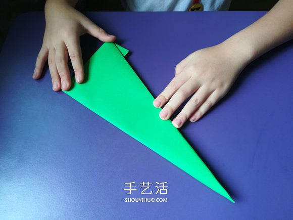 八歲小男孩的折紙分享 折紙戰(zhàn)斗機(jī)的圖解教程 -  rpnrmr.com