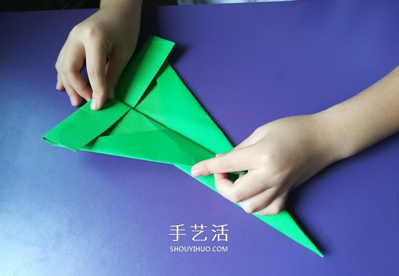 八歲小男孩的折紙分享 折紙戰(zhàn)斗機(jī)的圖解教程 -  rpnrmr.com