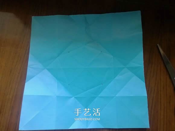 八瓣菊花的折法圖解 重陽節(jié)立體菊花折紙教程 -  rpnrmr.com