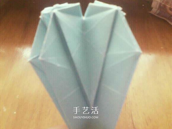 八瓣菊花的折法圖解 重陽節(jié)立體菊花折紙教程 -  rpnrmr.com