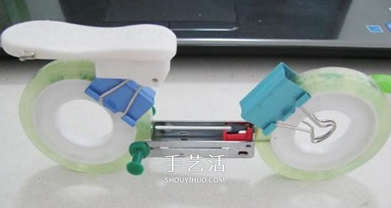 辦公用品手工制作摩托車(chē)模型的方法圖解 -  rpnrmr.com