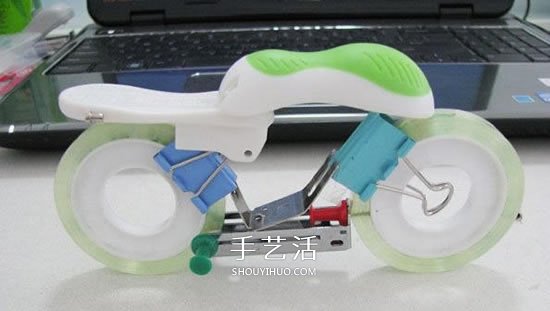辦公用品手工制作摩托車(chē)模型的方法圖解 -  rpnrmr.com