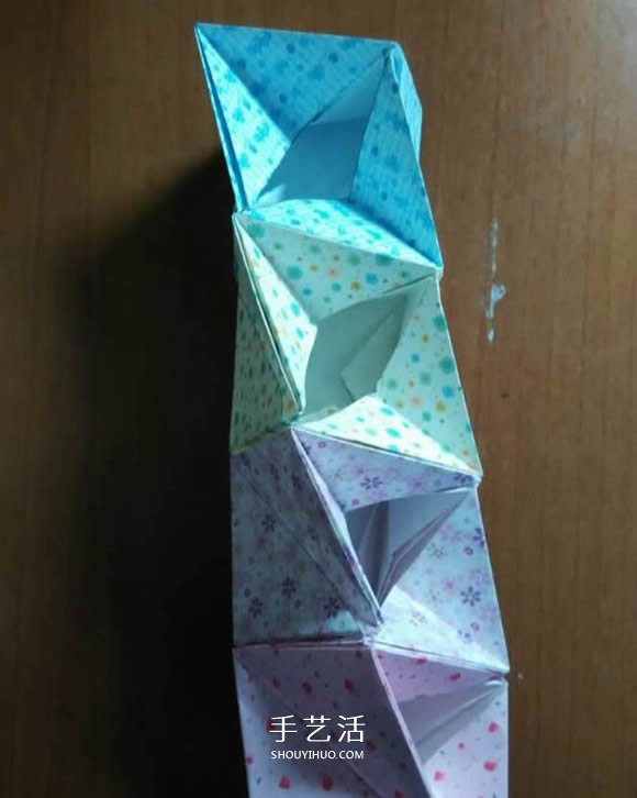 好玩魔術(shù)盒的折法圖解 可收縮盒子的折法步驟 -  rpnrmr.com