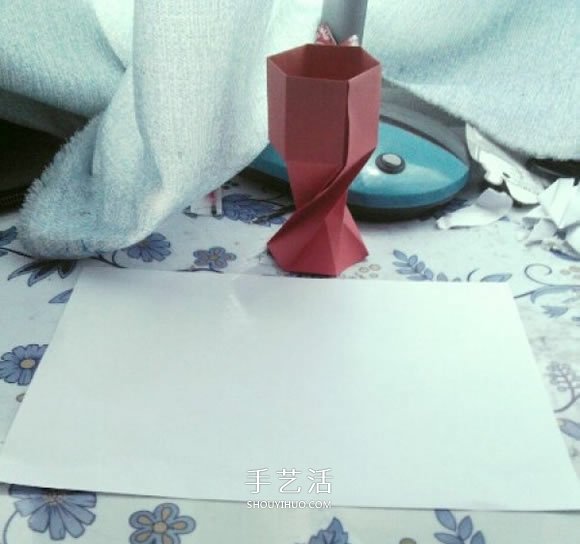 簡單高腳杯的折法圖解 折紙紅酒杯的方法教程 -  rpnrmr.com