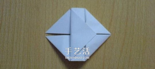 簡單心形折紙圖解教程 手工桃心的折法步驟 -  rpnrmr.com