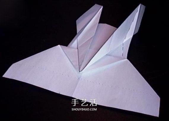 復(fù)仇者紙飛機(jī)的折法 折紙戰(zhàn)斗機(jī)的詳細(xì)圖解 -  rpnrmr.com