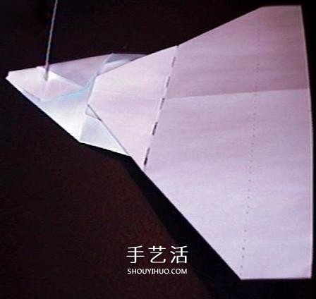 復(fù)仇者紙飛機(jī)的折法 折紙戰(zhàn)斗機(jī)的詳細(xì)圖解 -  rpnrmr.com