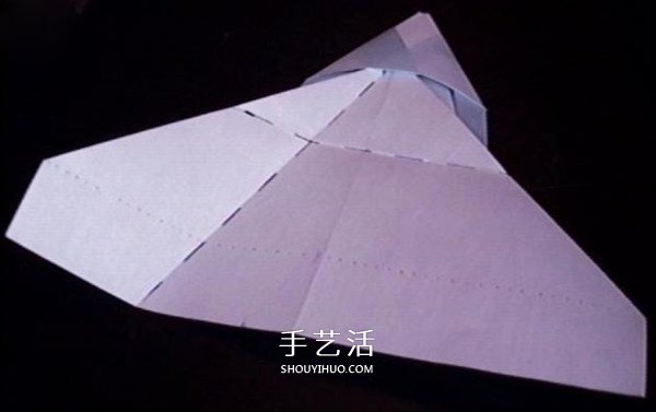 復(fù)仇者紙飛機(jī)的折法 折紙戰(zhàn)斗機(jī)的詳細(xì)圖解 -  rpnrmr.com