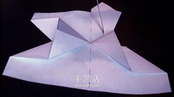 復(fù)仇者紙飛機(jī)的折法 折紙戰(zhàn)斗機(jī)的詳細(xì)圖解 -  rpnrmr.com