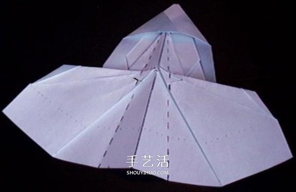 復(fù)仇者紙飛機(jī)的折法 折紙戰(zhàn)斗機(jī)的詳細(xì)圖解 -  rpnrmr.com