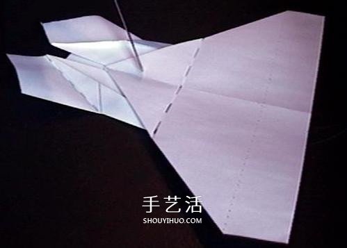 復(fù)仇者紙飛機(jī)的折法 折紙戰(zhàn)斗機(jī)的詳細(xì)圖解 -  rpnrmr.com