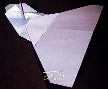 復(fù)仇者紙飛機(jī)的折法 折紙戰(zhàn)斗機(jī)的詳細(xì)圖解 -  rpnrmr.com