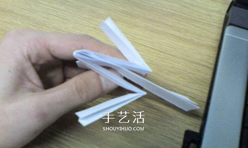 B-2轟炸機(jī)的折法圖解 折紙隱形轟炸機(jī)的方法 -  rpnrmr.com