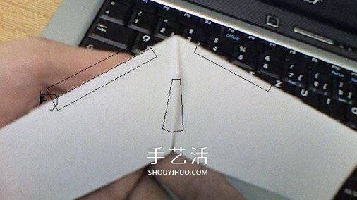 B-2轟炸機(jī)的折法圖解 折紙隱形轟炸機(jī)的方法 -  rpnrmr.com