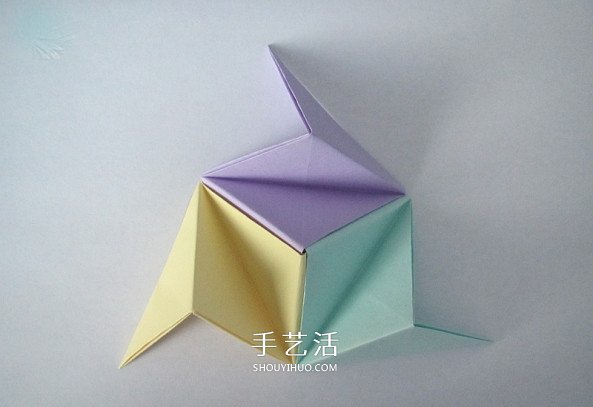 紙花球的疊法詳細(xì)教程 手工折紙花球過(guò)程圖 -  rpnrmr.com