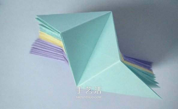 紙花球的疊法詳細(xì)教程 手工折紙花球過(guò)程圖 -  rpnrmr.com