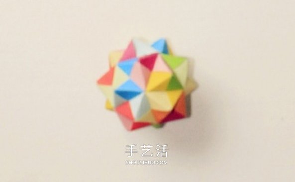 紙花球的疊法詳細(xì)教程 手工折紙花球過(guò)程圖 -  rpnrmr.com