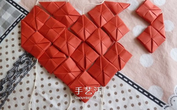 線穿浪漫愛(ài)心的折法 創(chuàng)意情人節(jié)愛(ài)心折紙圖解 -  rpnrmr.com