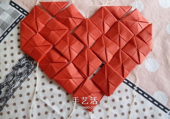 線穿浪漫愛(ài)心的折法 創(chuàng)意情人節(jié)愛(ài)心折紙圖解 -  rpnrmr.com