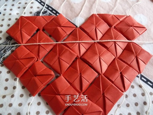 線穿浪漫愛(ài)心的折法 創(chuàng)意情人節(jié)愛(ài)心折紙圖解 -  rpnrmr.com