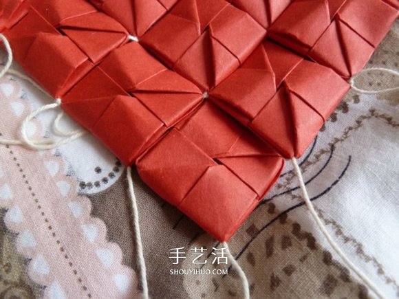線穿浪漫愛(ài)心的折法 創(chuàng)意情人節(jié)愛(ài)心折紙圖解 -  rpnrmr.com