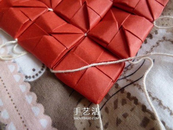 線穿浪漫愛(ài)心的折法 創(chuàng)意情人節(jié)愛(ài)心折紙圖解 -  rpnrmr.com