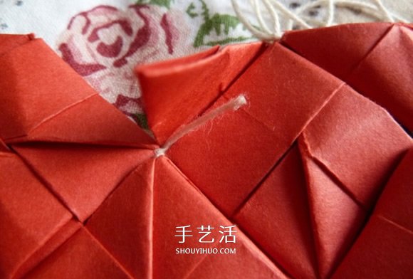 線穿浪漫愛(ài)心的折法 創(chuàng)意情人節(jié)愛(ài)心折紙圖解 -  rpnrmr.com