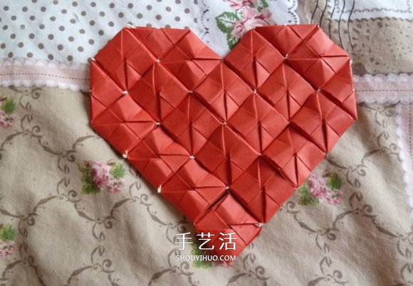 線穿浪漫愛(ài)心的折法 創(chuàng)意情人節(jié)愛(ài)心折紙圖解 -  rpnrmr.com