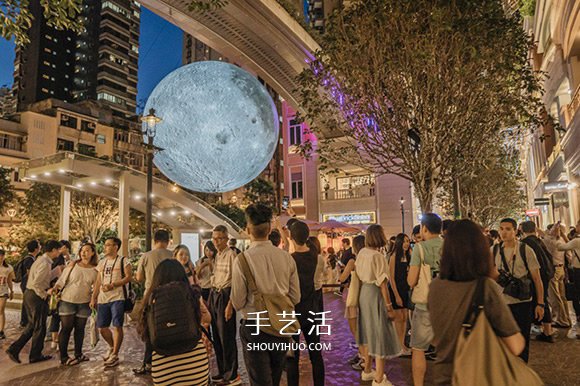 不一樣的賞月體驗! 巨型月亮裝置藝術(shù)作品 -  rpnrmr.com