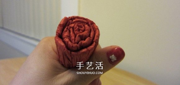 康乃馨怎么折詳細圖解 母親節(jié)康乃馨折紙教程 -  rpnrmr.com