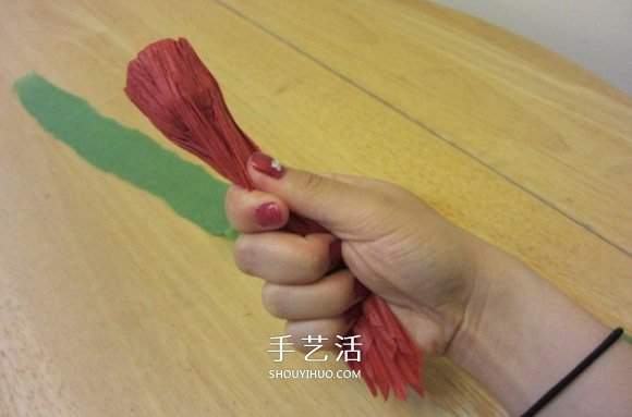 康乃馨怎么折詳細圖解 母親節(jié)康乃馨折紙教程 -  rpnrmr.com